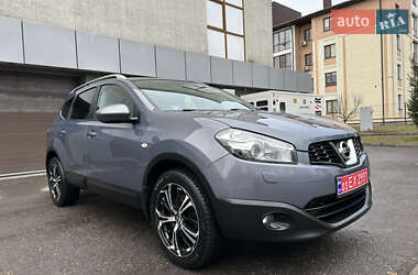 Позашляховик / Кросовер Nissan Qashqai+2 2010 в Рівному