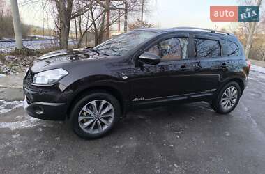 Внедорожник / Кроссовер Nissan Qashqai+2 2012 в Черновцах