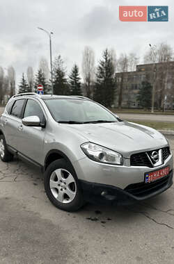 Позашляховик / Кросовер Nissan Qashqai+2 2011 в Миргороді