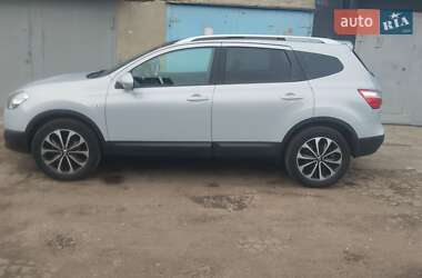 Позашляховик / Кросовер Nissan Qashqai+2 2011 в Нових Санжарах