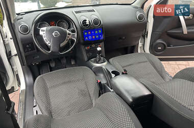 Позашляховик / Кросовер Nissan Qashqai+2 2009 в Стрию