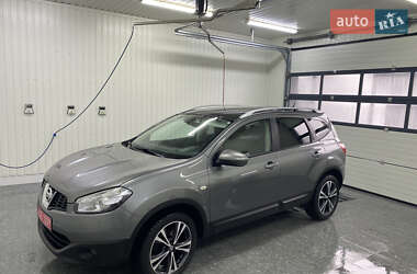 Позашляховик / Кросовер Nissan Qashqai+2 2011 в Новоархангельську