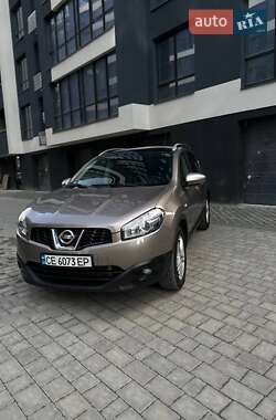 Позашляховик / Кросовер Nissan Qashqai+2 2011 в Івано-Франківську