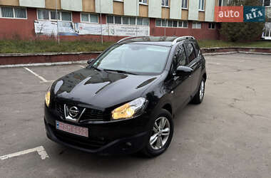 Позашляховик / Кросовер Nissan Qashqai+2 2011 в Луцьку