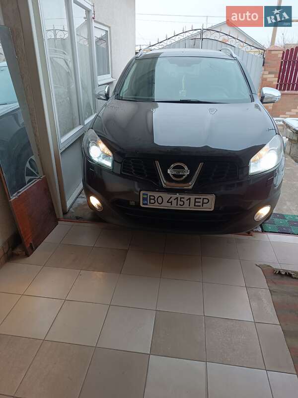 Внедорожник / Кроссовер Nissan Qashqai+2 2011 в Подольске