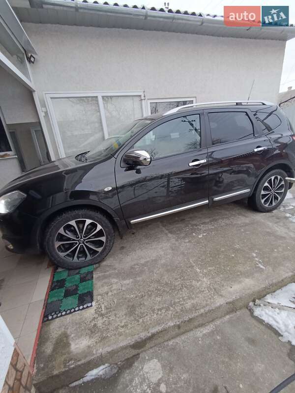 Внедорожник / Кроссовер Nissan Qashqai+2 2011 в Подольске