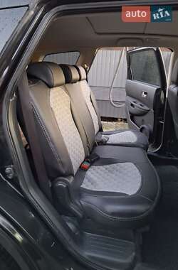 Позашляховик / Кросовер Nissan Qashqai+2 2011 в 