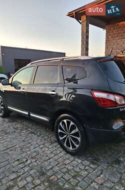Позашляховик / Кросовер Nissan Qashqai+2 2011 в 