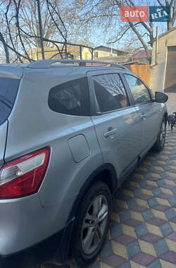 Позашляховик / Кросовер Nissan Qashqai+2 2011 в Одесі