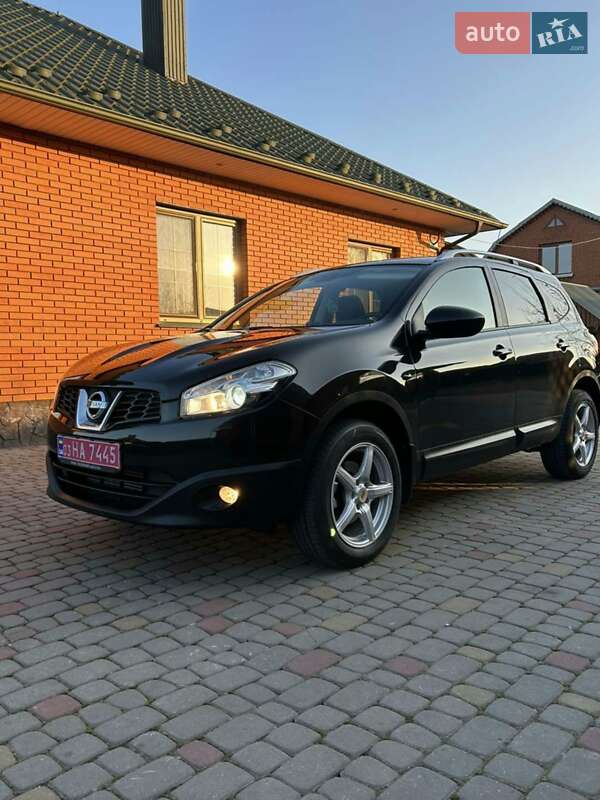 Позашляховик / Кросовер Nissan Qashqai+2 2011 в Ковелі