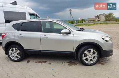 Внедорожник / Кроссовер Nissan Qashqai+2 2011 в Глыбокой