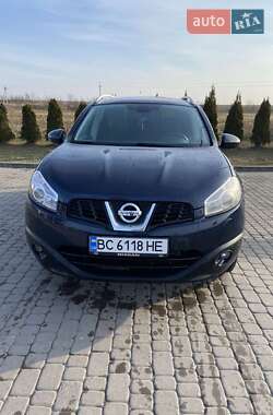 Позашляховик / Кросовер Nissan Qashqai+2 2010 в Городку