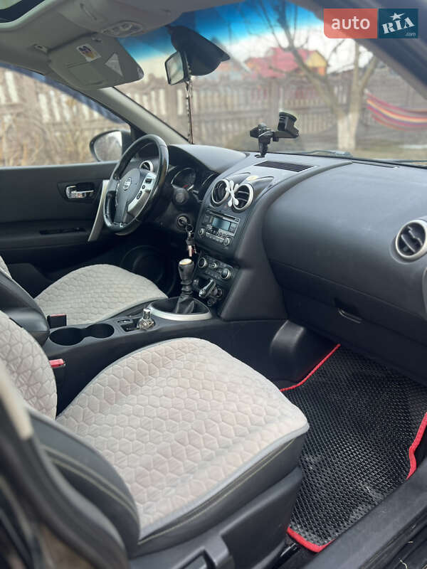 Внедорожник / Кроссовер Nissan Qashqai+2 2011 в Богородчанах