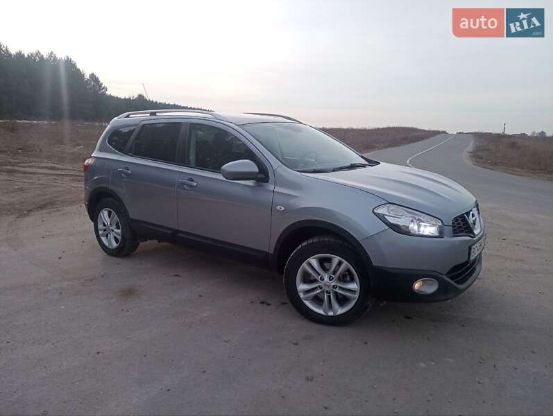 Nissan Qashqai+2 2012