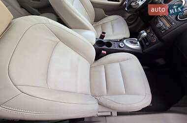 Внедорожник / Кроссовер Nissan Qashqai+2 2010 в 