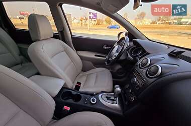 Внедорожник / Кроссовер Nissan Qashqai+2 2010 в 