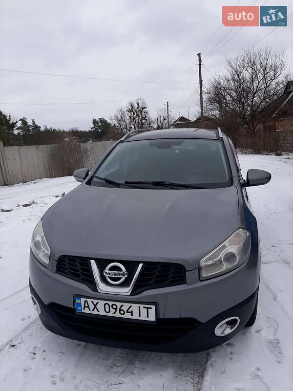 Внедорожник / Кроссовер Nissan Qashqai+2 2011 в Змиеве фото 2 Внедорожник / Кроссовер Nissan Qashqai+2 2011 в Змиеве