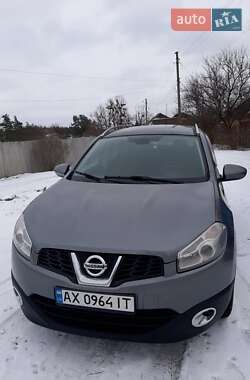 Внедорожник / Кроссовер Nissan Qashqai+2 2011 в Змиеве