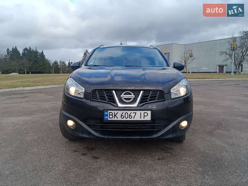 Nissan Qashqai+2 2012