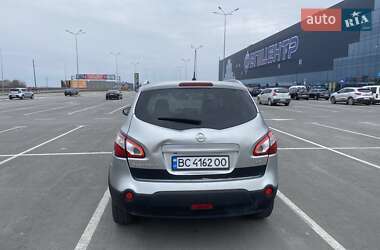 Позашляховик / Кросовер Nissan Qashqai+2 2010 в 