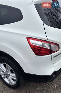 Внедорожник / Кроссовер Nissan Qashqai+2 2011 в 