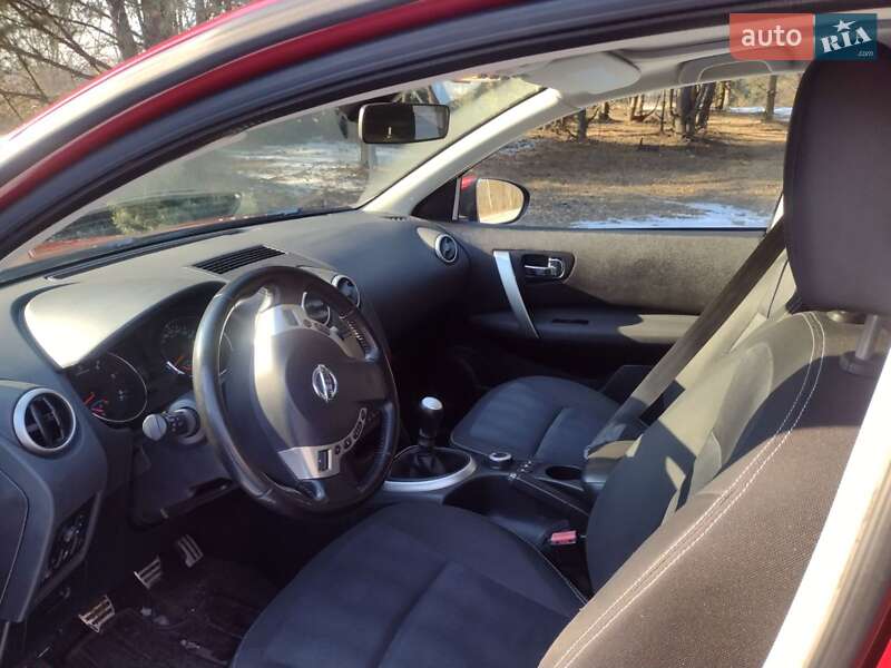 Внедорожник / Кроссовер Nissan Qashqai+2 2012 в Камне-Каширском