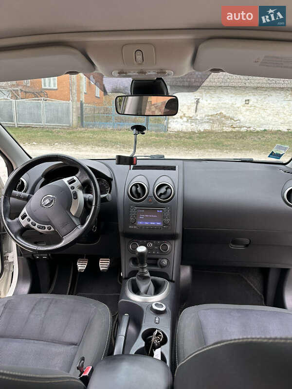 Позашляховик / Кросовер Nissan Qashqai+2 2012 в Монастириській