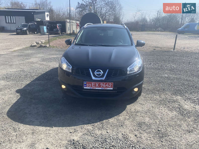 Внедорожник / Кроссовер Nissan Qashqai+2 2013 в Нововолынске