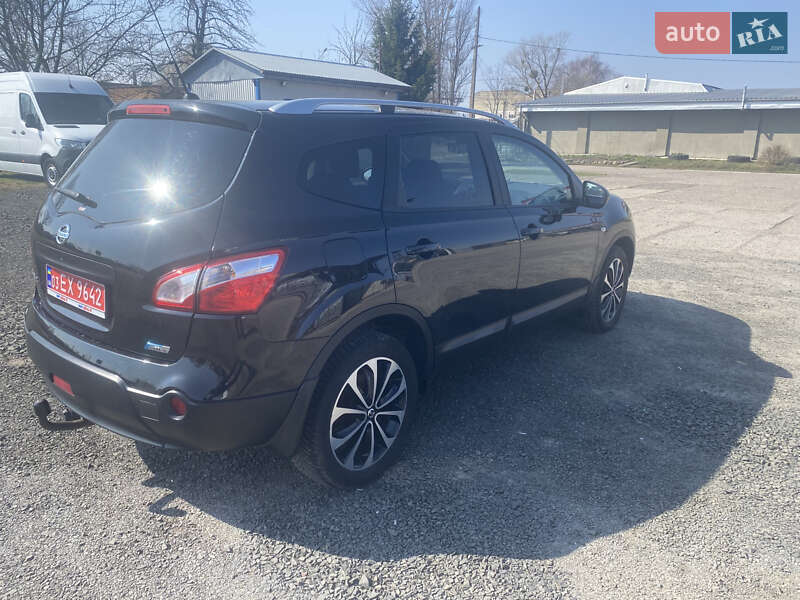 Внедорожник / Кроссовер Nissan Qashqai+2 2013 в Нововолынске