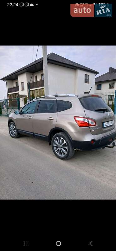 Nissan Qashqai+2 2012
