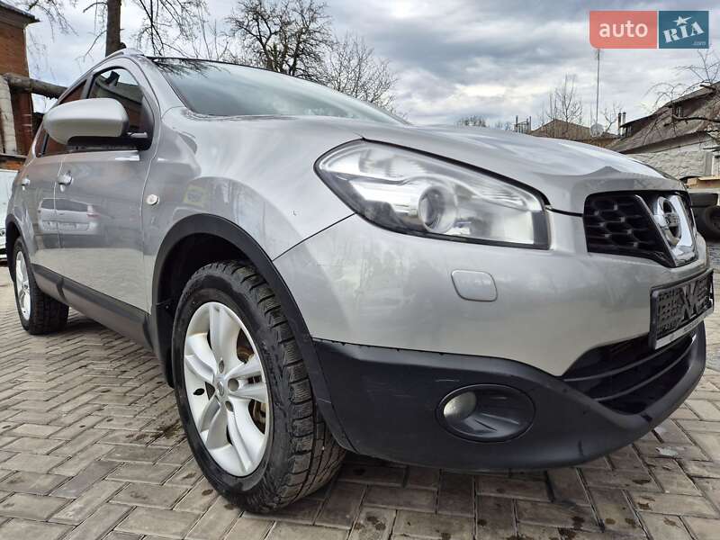 Nissan Qashqai+2 2011