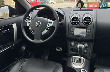 Позашляховик / Кросовер Nissan Qashqai+2 2012 в 