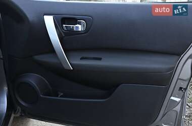 Внедорожник / Кроссовер Nissan Qashqai+2 2012 в 