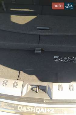 Позашляховик / Кросовер Nissan Qashqai+2 2010 в 