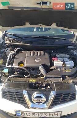 Позашляховик / Кросовер Nissan Qashqai+2 2010 в 