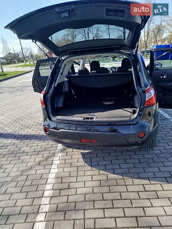 Позашляховик / Кросовер Nissan Qashqai+2 2010 в Коломиї