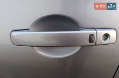 Позашляховик / Кросовер Nissan Qashqai+2 2012 в 