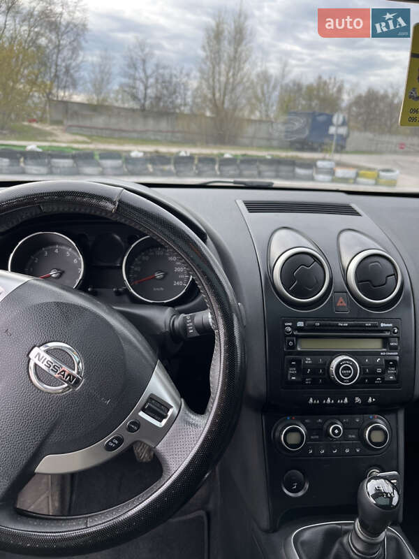 Внедорожник / Кроссовер Nissan Qashqai+2 2008 в Киеве