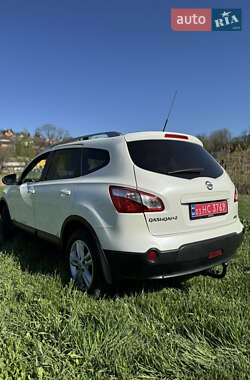 Внедорожник / Кроссовер Nissan Qashqai+2 2013 в 