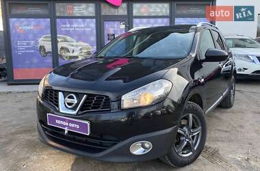 Позашляховик / Кросовер Nissan Qashqai+2 2011 в 