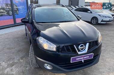 Позашляховик / Кросовер Nissan Qashqai+2 2011 в 