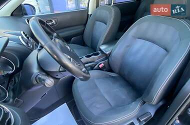 Позашляховик / Кросовер Nissan Qashqai+2 2011 в 