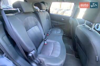 Позашляховик / Кросовер Nissan Qashqai+2 2011 в 
