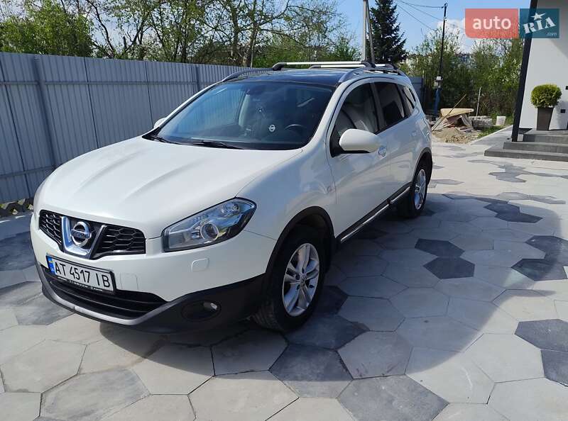 Nissan Qashqai+2 2012
