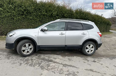 Внедорожник / Кроссовер Nissan Qashqai+2 2011 в 