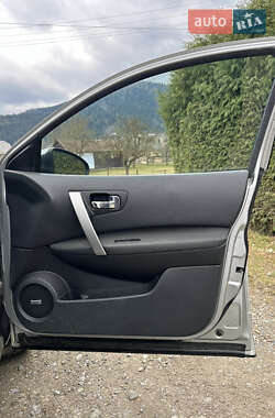 Внедорожник / Кроссовер Nissan Qashqai+2 2011 в 