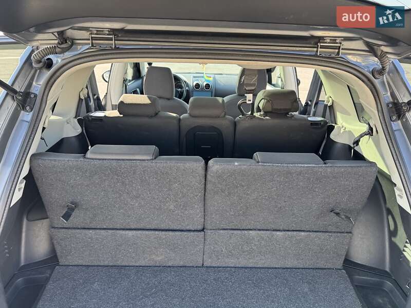 Внедорожник / Кроссовер Nissan Qashqai+2 2013 в Киеве