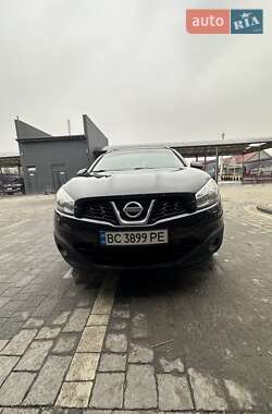 Позашляховик / Кросовер Nissan Qashqai+2 2011 в 