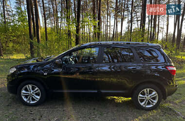 Внедорожник / Кроссовер Nissan Qashqai+2 2011 в 