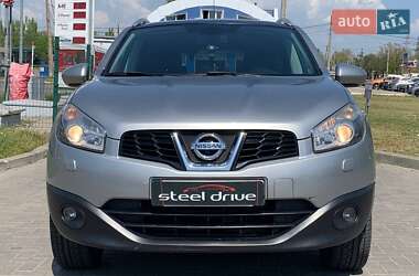 Позашляховик / Кросовер Nissan Qashqai+2 2012 в 